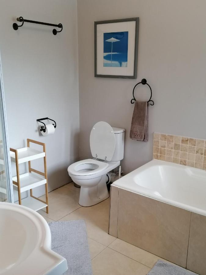Laughing Gecko Lodge2 Southbroom